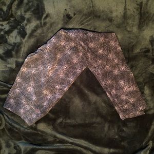 LuLaRoe leggings black and purple design